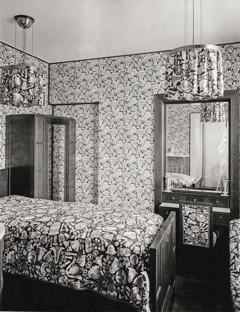 <BODY>Otto Prutscher, Sample room with lamps, wallpapers, and fabrics by the Wiener Werkstätte, ca. 1910<br />© Archivio Famiglia Otto Prutscher, Milan</BODY>