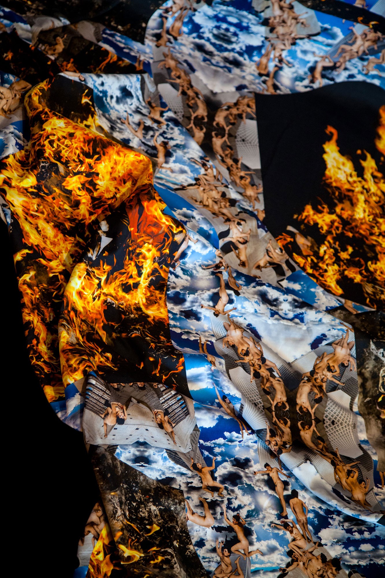 detail of the textile Fires