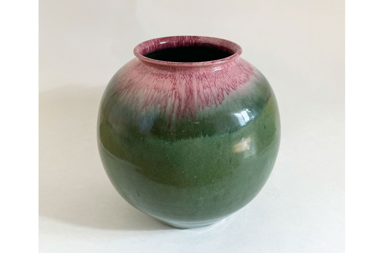Ceramic vase in green and pink