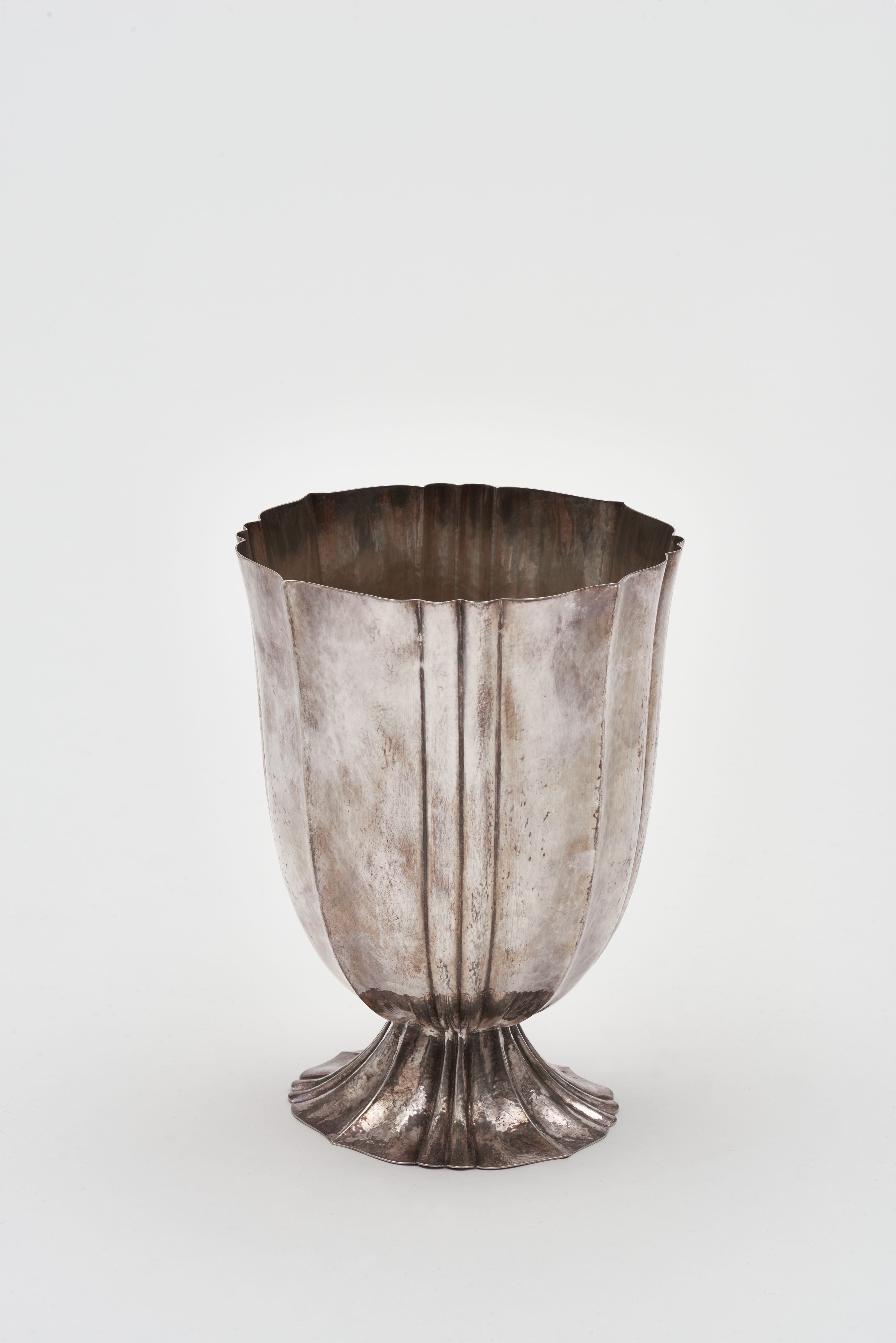 <BODY><div>Josef Hoffmann, Flower vase, before 1920</div><div>© MAK/Georg Mayer</div></BODY>