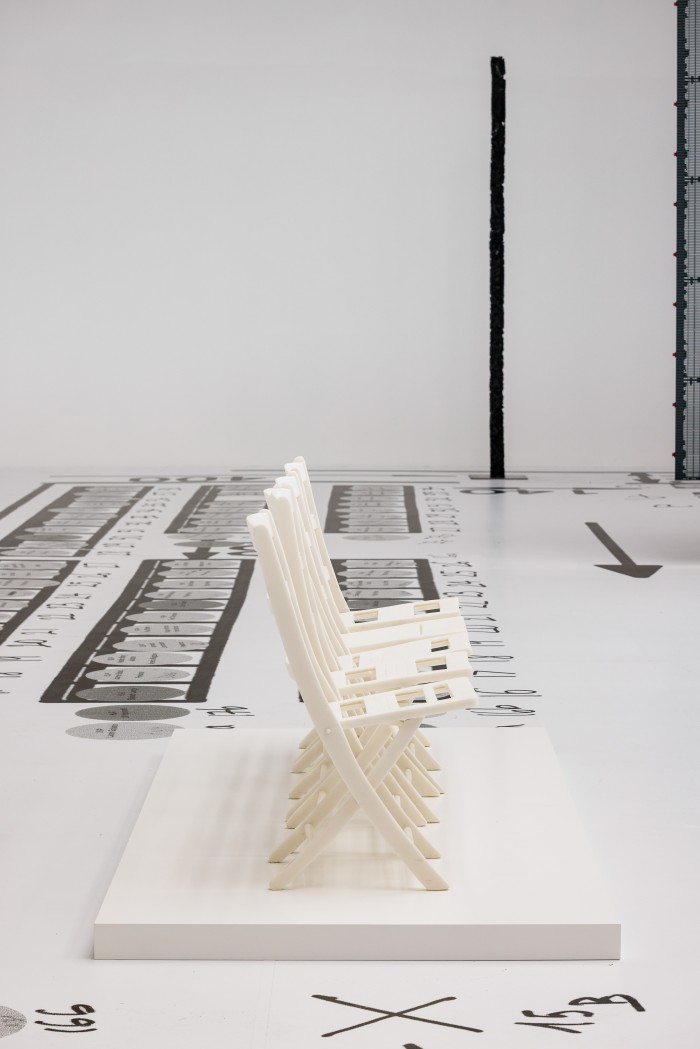 Ausstellung HELMUT LANG