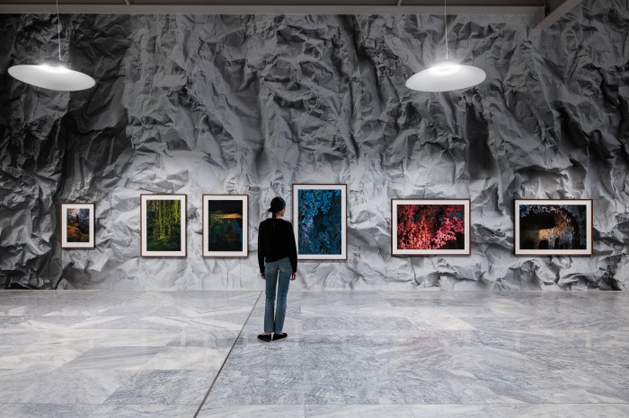 Ausstellungsansicht THOMAS DEMAND. Räume, die von gestern träumen
