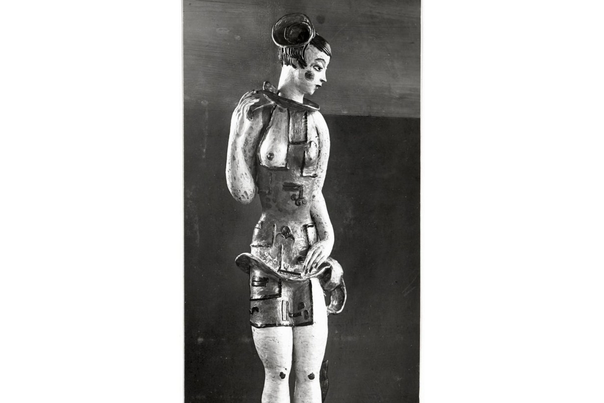 Black-and-white photograph of the sculpture Lylith by Vally Wieselthier