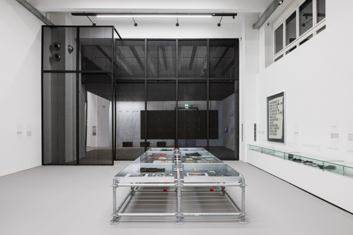 Ausstellung HELMUT LANG
