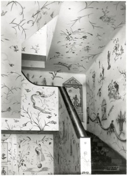 Mural paintings from Lotte Calm, Lilly Jacobsen, Fritzi Löw, Anny Schröder and Vally Wieselthier at the fabric department of the Wiener Werkstätte, Kärntner Straße 32, 1918© MAK
