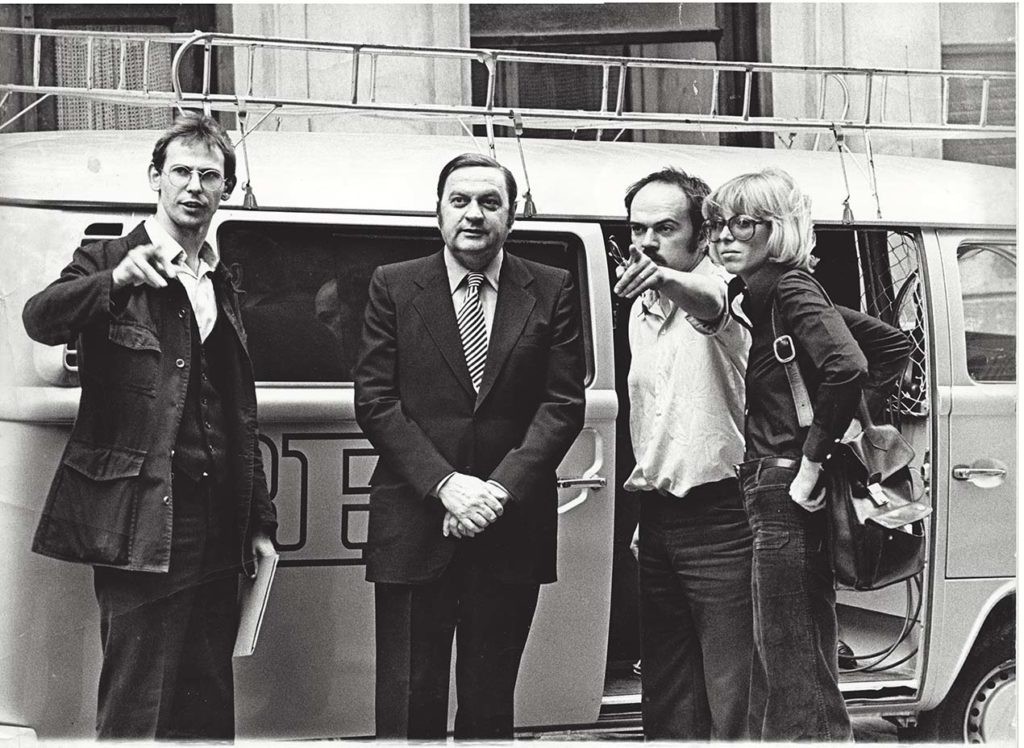 <BODY><div>Die Gruppe mit Karl Schwanzer bei den Dreharbeiten zum Fernsehfilm „Die verstoßene Stadt“, 1974</div><div>© MAK</div></BODY>
