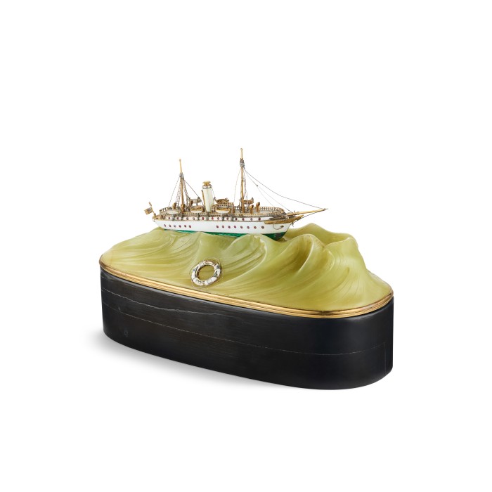 Kleinmaßstäbliches Modell der Yacht Varuna