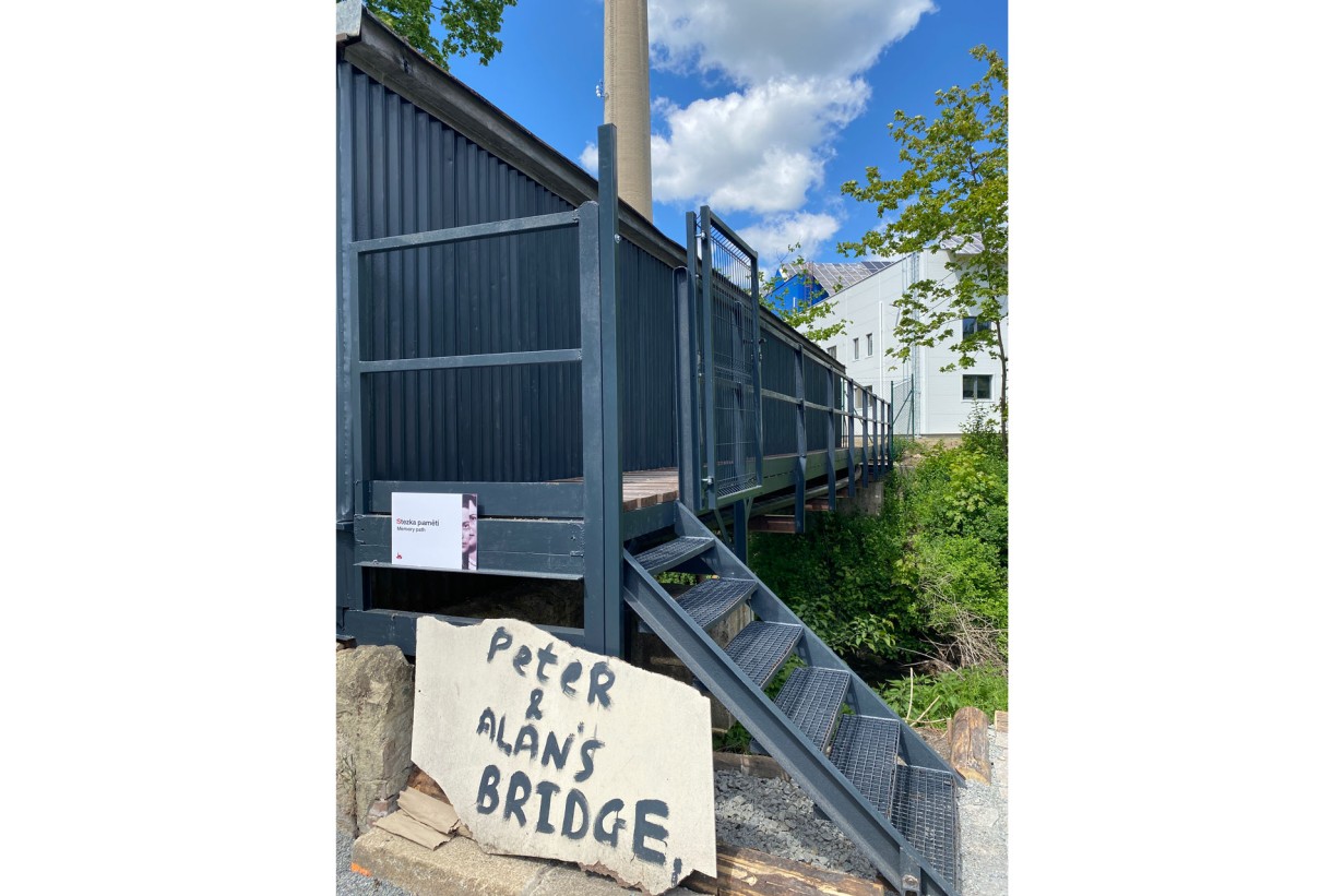 Museum of Survivors, Brněnec - von außen