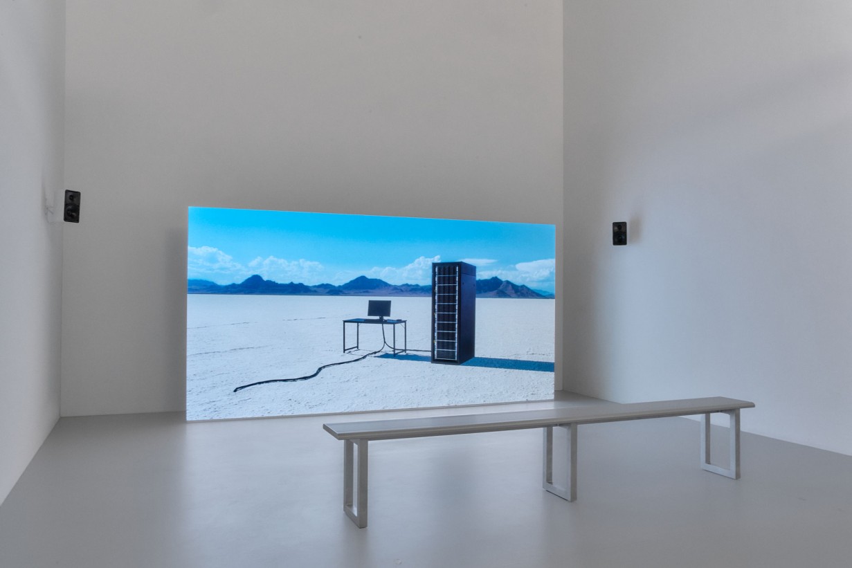 Showroom with screen and bench