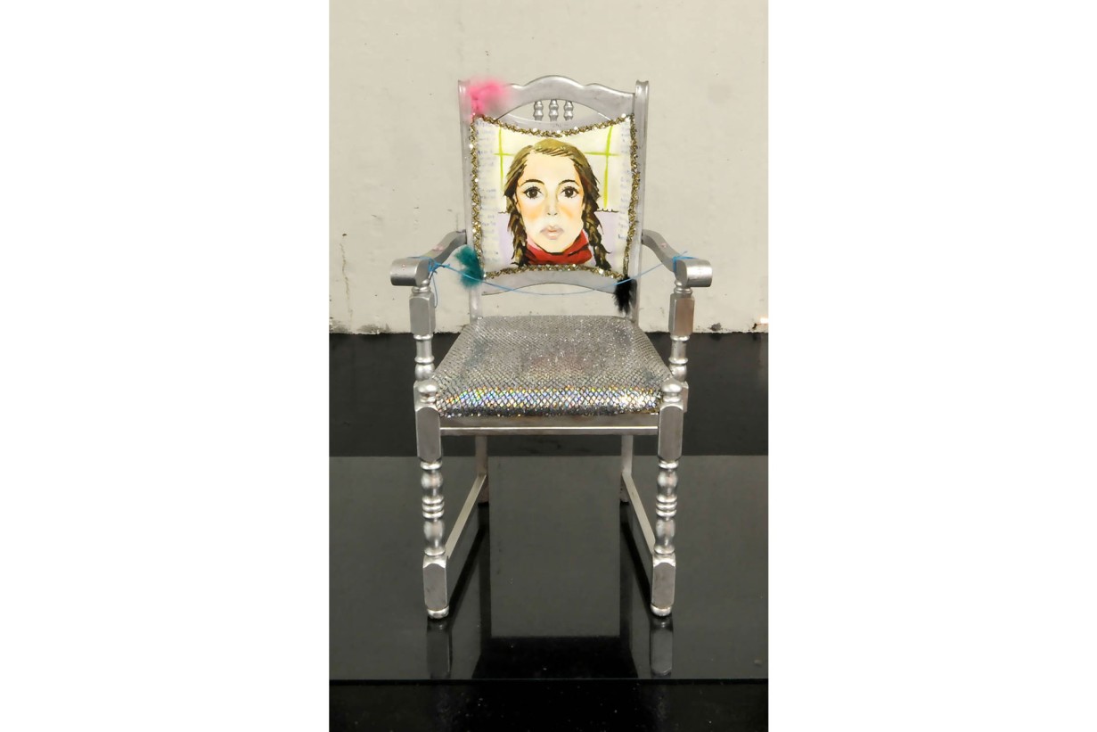 Elke Krystufek, Carthasis furniture design (Chair Sue Williams): Armchair in silver, portrait of woman on backrest, pink, turquoise and black feathers on sides of backrest