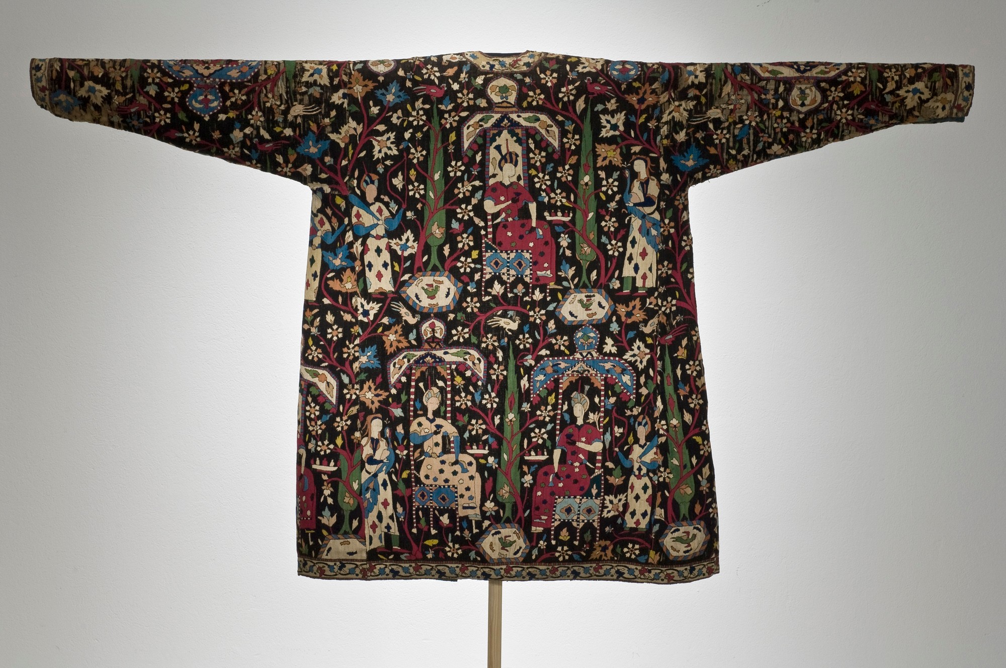 <BODY>Embroidered SAFAVID CEREMONIAL COAT</BODY>