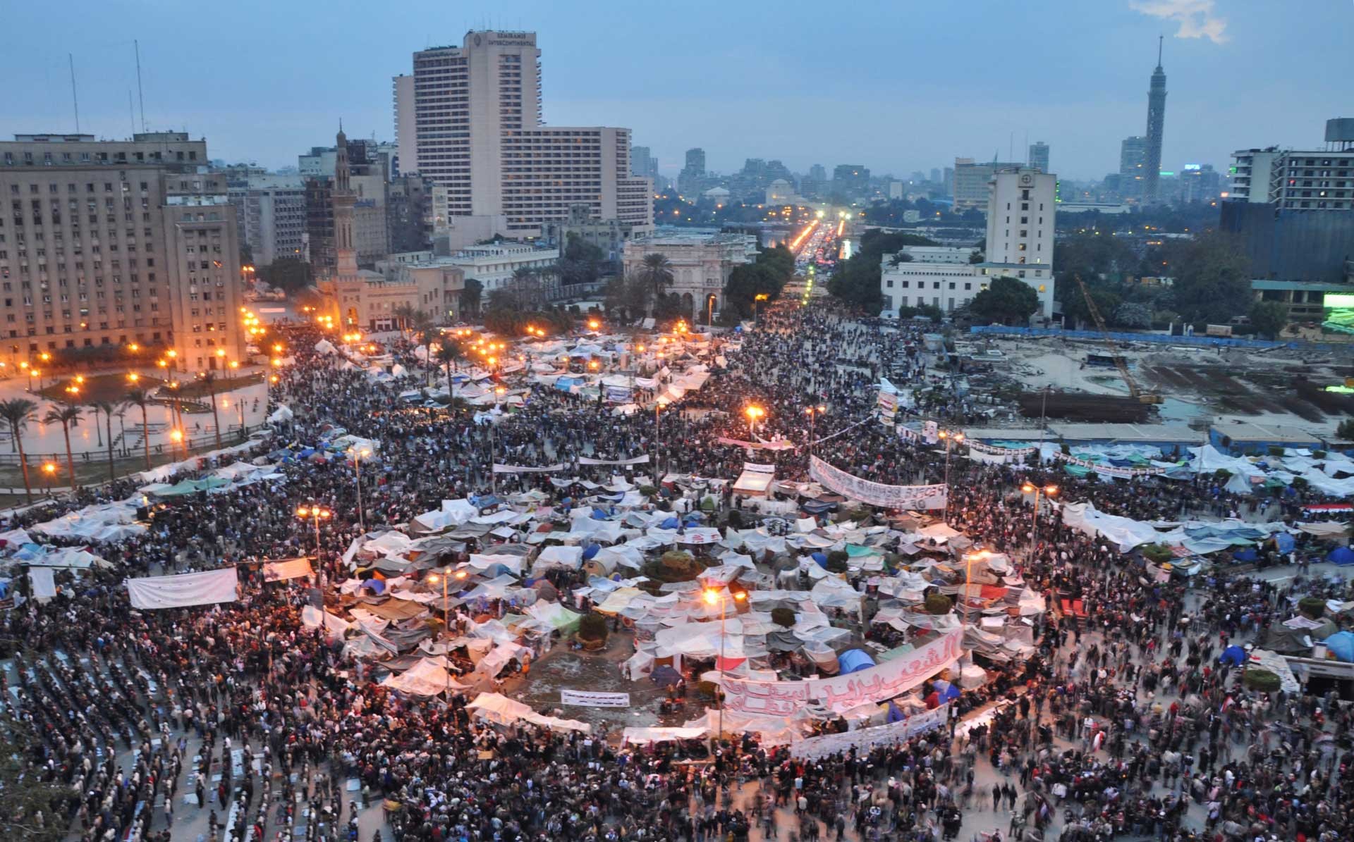 From 2011 to 2013 the traffic circle in the centre of Cairo that is otherwise full of cars was repeatedly transformed into a site of mass protests.