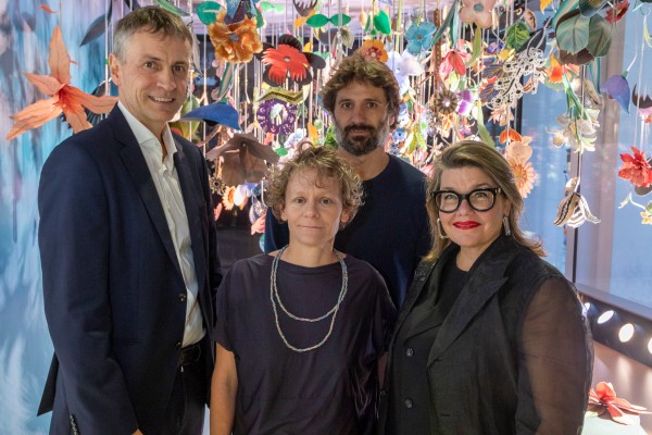 Archiv der Blüten im Swarovski Kristallwelten Store Wien