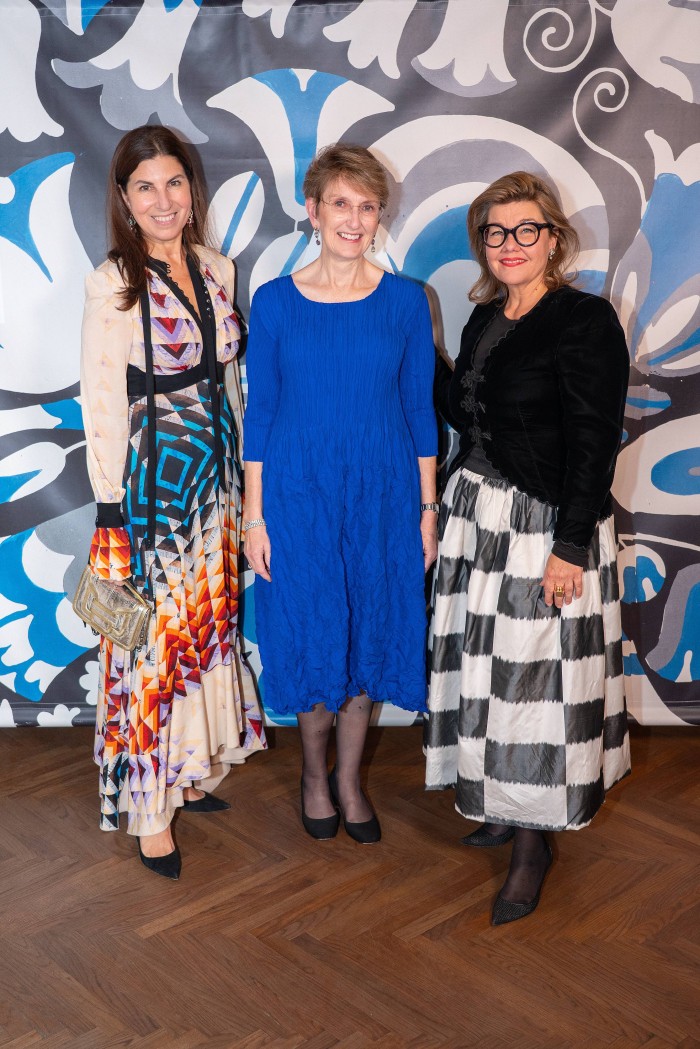 Laurence Yansouni, Caroline Mortimer, Lilli Hollein