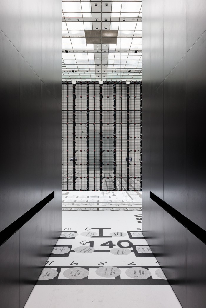 Ausstellung HELMUT LANG