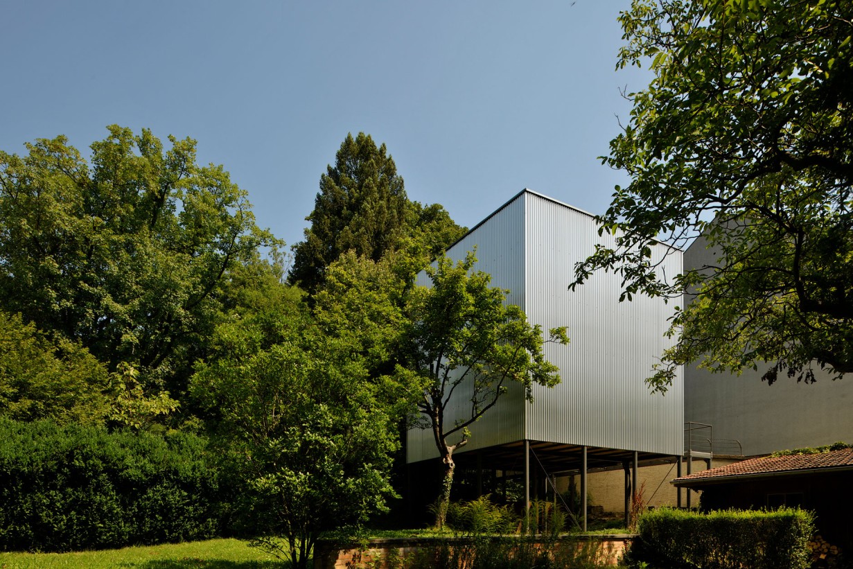 James Turrell, the other horizon, Skyspace, Außenansicht, 1998, Garten Geymüllerschlösse