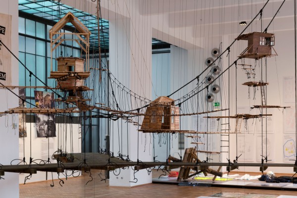 Das MAK lädt zur Finissage der Ausstellung  PROTEST/ARCHITEKTUR. Barrikaden, Camps,  Sekundenkleber