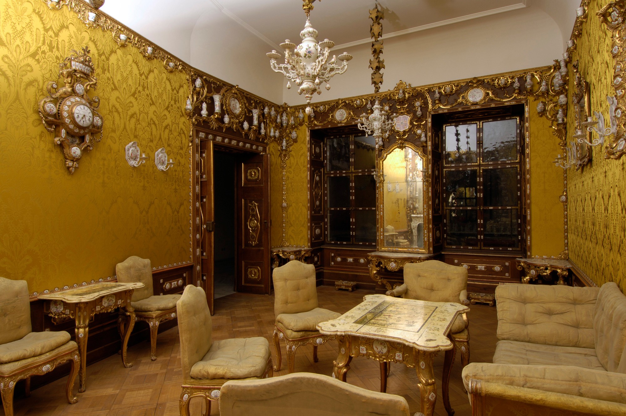 PORCELAIN ROOM FROM DUBSKY PALACE IN BRNO