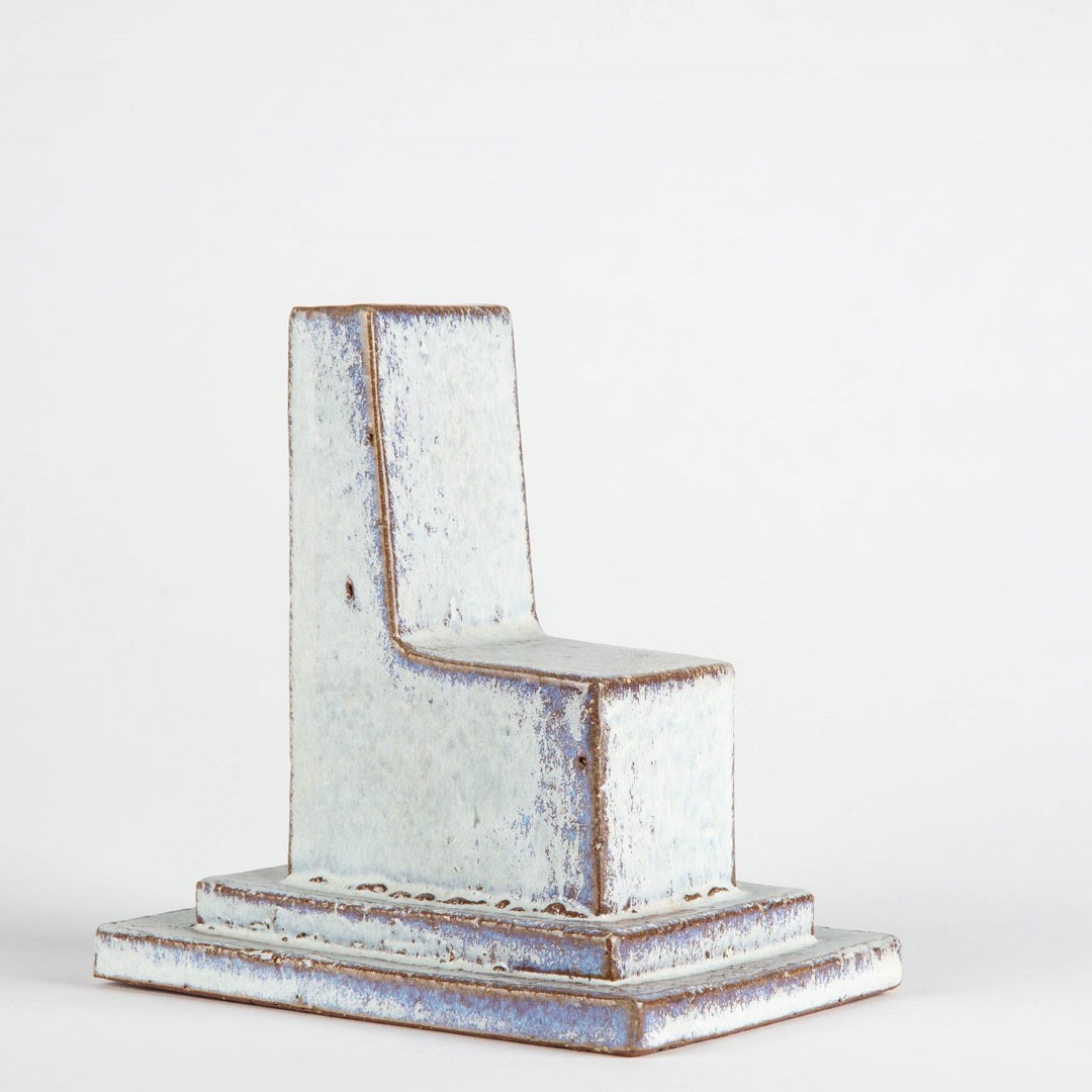 <BODY><div>Franz Josef Altenburg, Pedestal, before 1980</div><div>Stoneware, formed, glazed</div><div>© MAK/Georg Mayer</div><div> </div></BODY>
