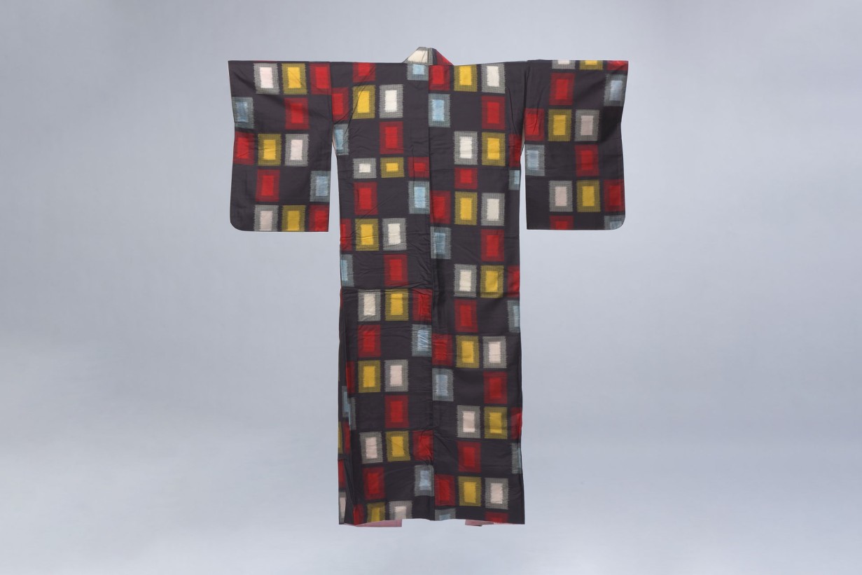 Meisen-Kimono mit fensterartigem, geometrischem Muster