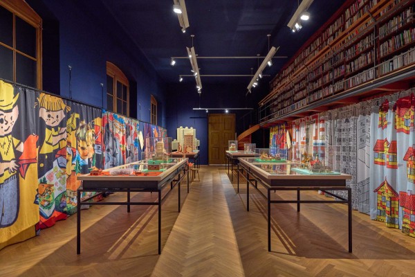 Exhibition View ARCHITECTURAL CONSTRUCTION KITS at the MAK Works on Paper Room