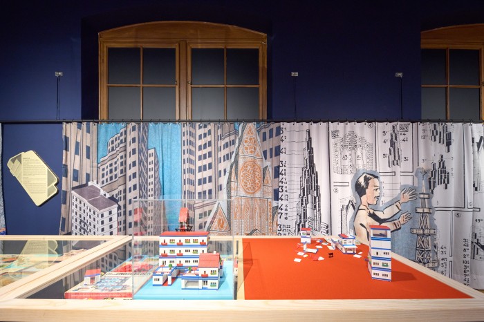 Ausstellungsansicht ARCHITEKTURBAUKÄSTEN im MAK Kunstblättersaal